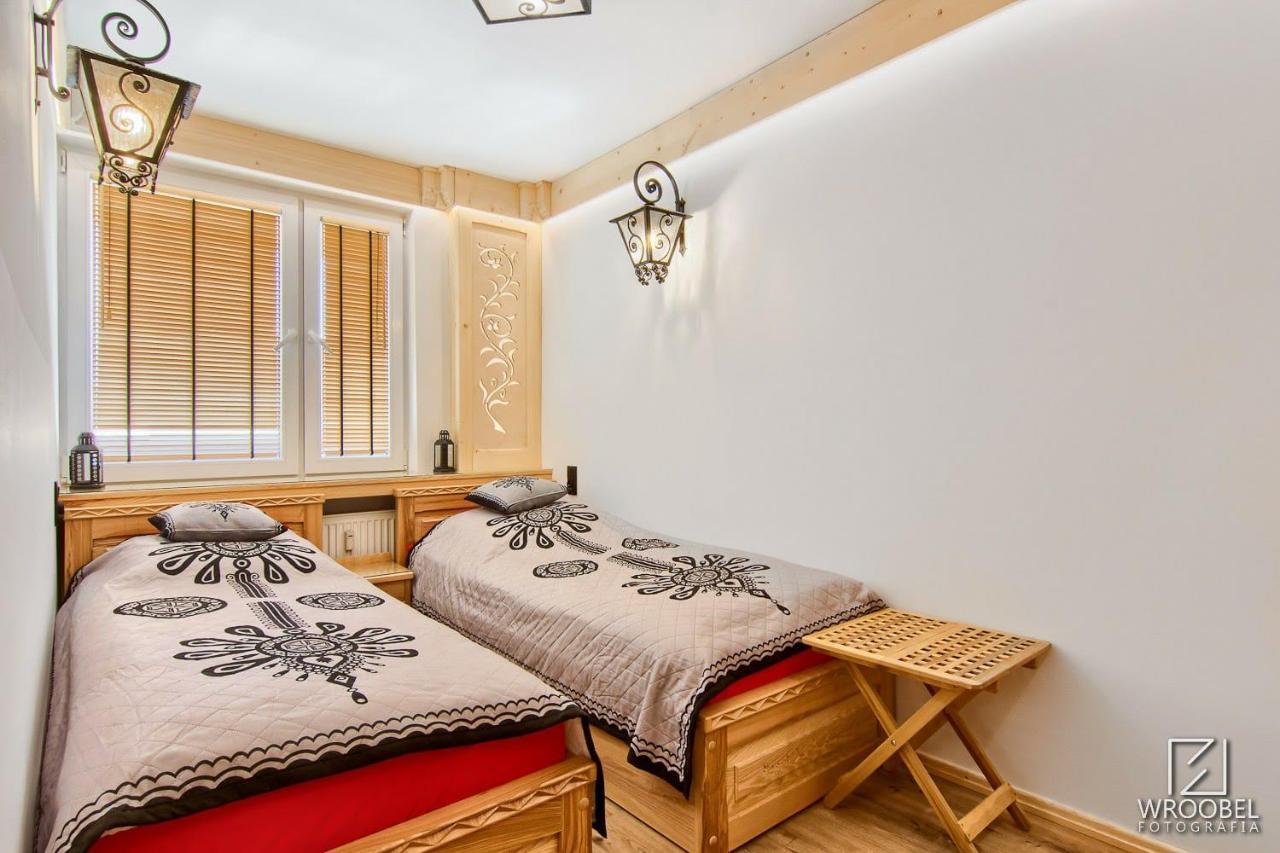 Apartament Zakopane Utrzymany W Stylu Goralskiej Chaty Dış mekan fotoğraf